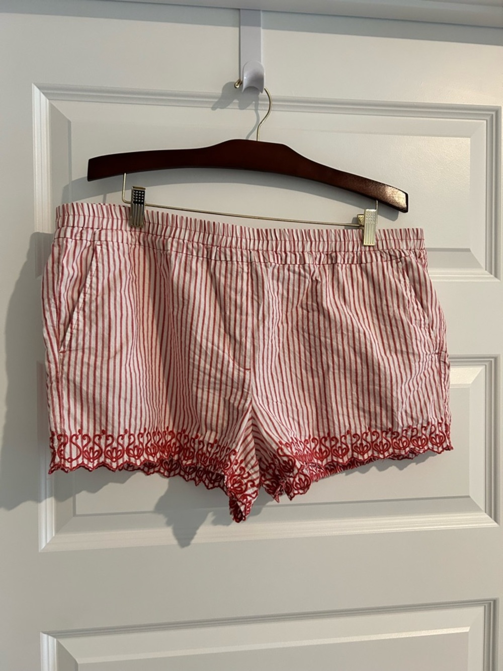 Loft Embroidered Shorts White Pink Size XL